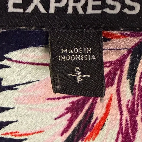 Express Navy Floral Sheer Romantic Boho Button Front Blouse Size Small - Picture 5 of 6